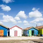 Huttopia Oleron Les Chenes Verts *
