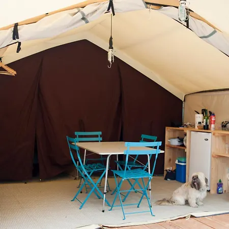 Campsite Huttopia Oleron Les Chenes Verts Dolus-d'Oleron